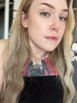 Stripchat cam girl elliss_