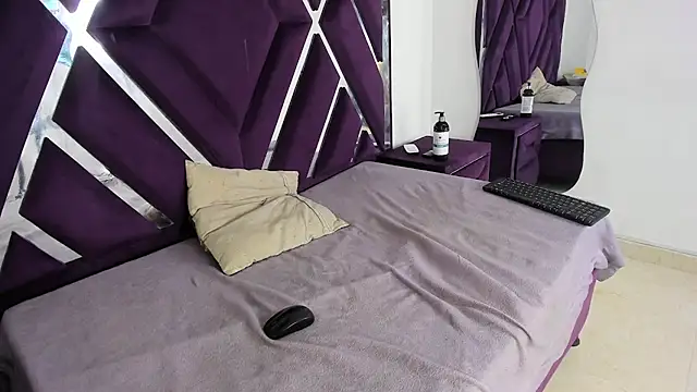 Stripchat cam girl ninaasm