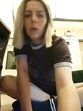 Stripchat cam girl ItsElyndra