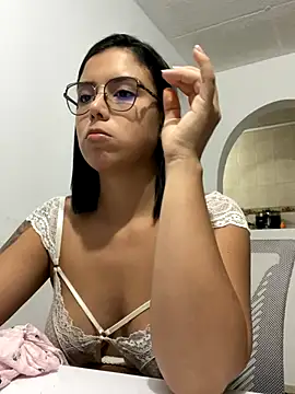 Stripchat cam girl Eviee_