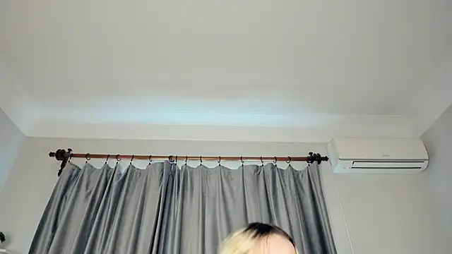 Stripchat cam girl LetYxxe