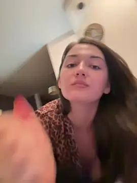 Stripchat cam girl RoseViki