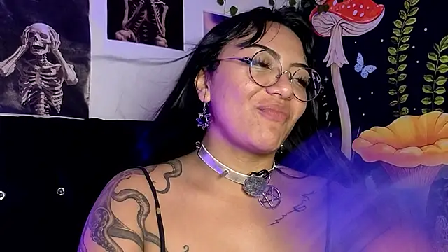 Stripchat cam girl victoriia_thompson