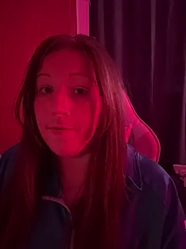 Stripchat cam girl CurvyAlexaa