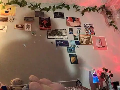 Stripchat cam girl Rubyred2369