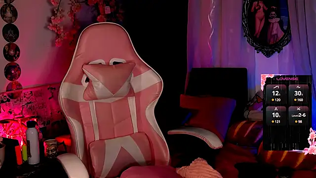 Stripchat cam girl kitty_roxy