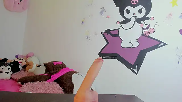 Stripchat cam girl Alanaloiiss_