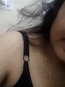 Stripchat cam girl riya_sharma011