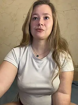 Stripchat cam girl HottCaramelle