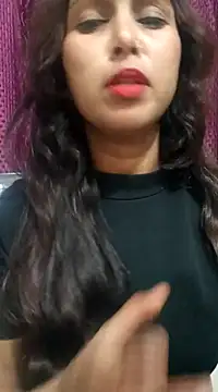 Stripchat cam girl MAHIRA27