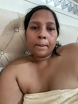 Stripchat cam girl Nisha00000