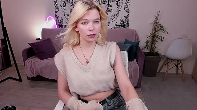 Stripchat cam girl L1saHill