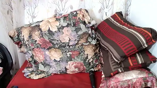 Stripchat cam girl Indian_Mia00