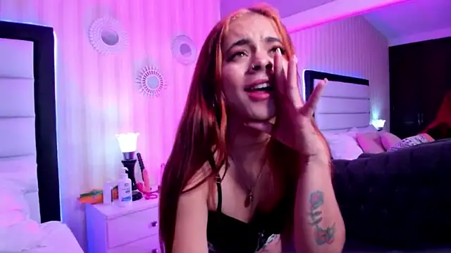 Stripchat cam girl AmelieNovoa