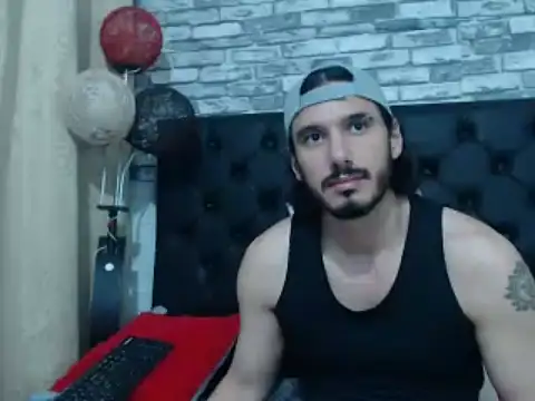 Stripchat cam girl MrTyler667