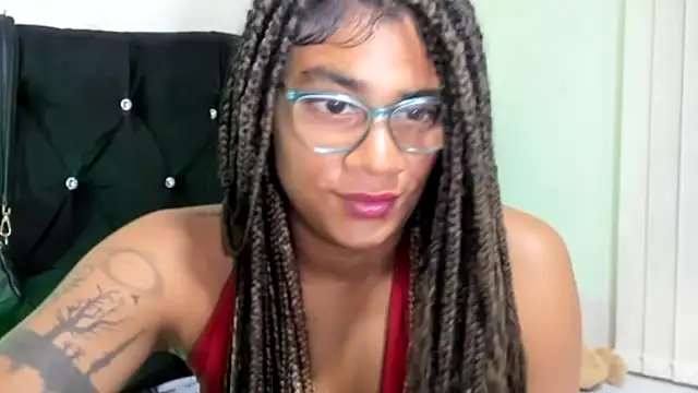 Stripchat cam girl paulinahot29