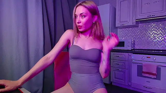 Stripchat cam girl MolllyWheel