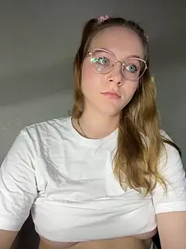 Stripchat cam girl MelissaGrand