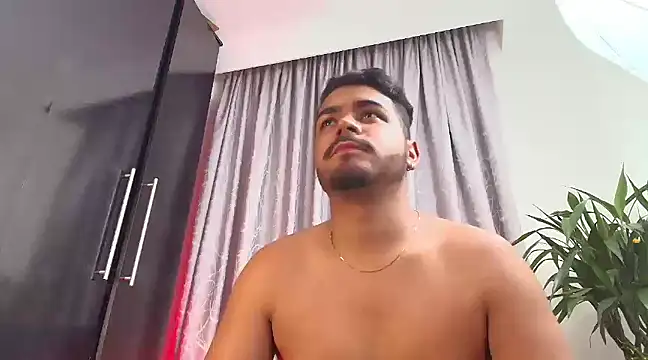 Stripchat cam girl thiagowes