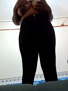 Stripchat cam girl Nyamyummy