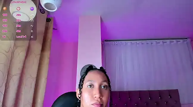 Stripchat cam girl zarablooms