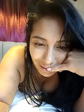Stripchat cam girl LizaLorini