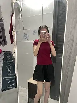Stripchat cam girl Phuonghot189