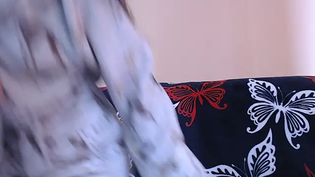 Stripchat cam girl SaraRamires1