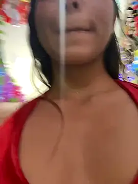 Stripchat cam girl Ariella_Latin