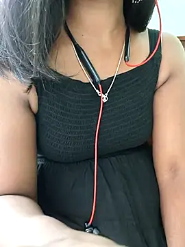 Stripchat cam girl Soloqueentamil