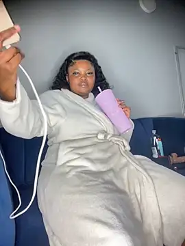 Stripchat cam girl Curveysinaa