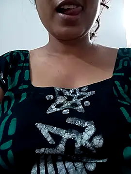 Stripchat cam girl Hot_Puja546