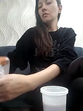 Stripchat cam girl Mymra