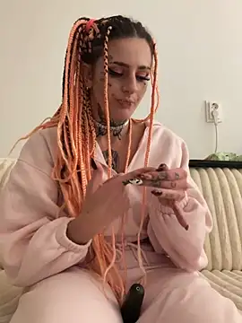 Stripchat cam girl BlazyKitsune-