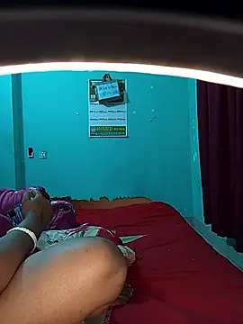 Stripchat cam girl priya2098