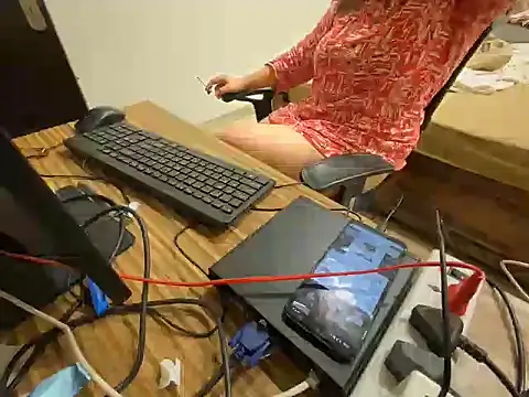 Stripchat cam girl ravneeet0001