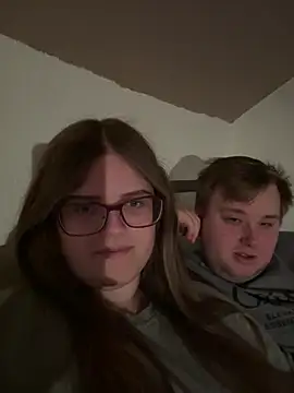 Stripchat cam girl CurvyPaar2