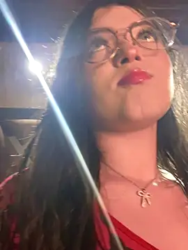 Stripchat cam girl KyliePinkk_