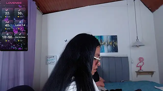 Stripchat cam girl Dominique_Montenegro