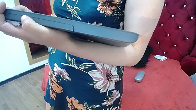 Stripchat cam girl MargarettCooper_
