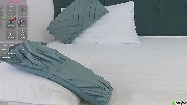 Stripchat cam girl SeniGrande