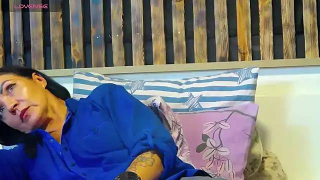 Stripchat cam girl Tory_Lovi