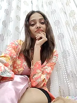 Stripchat cam girl Kavyacute08