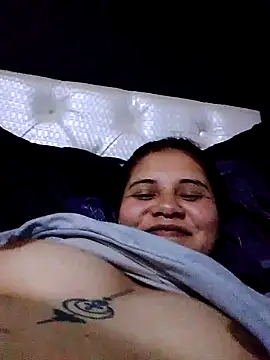 Stripchat cam girl LilithAndEvaa