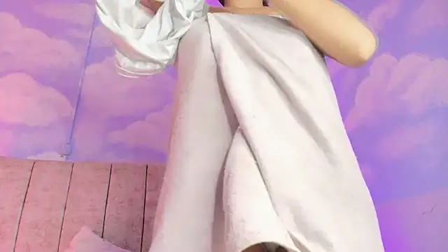 Thumbnail of Aliclark - Stripchat live cam