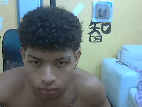 Stripchat cam girl josh_1525