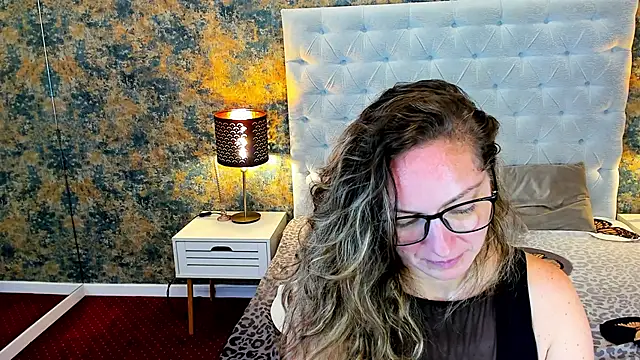 Stripchat cam girl JennaQuinn