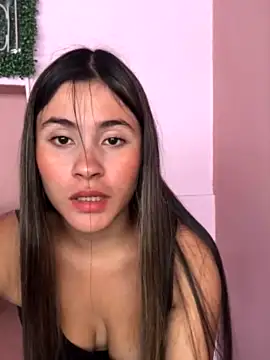 Stripchat cam girl CleoPinkk_