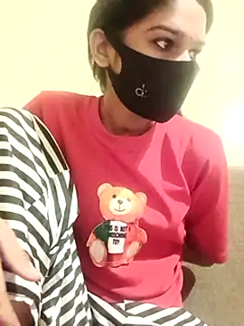 Stripchat cam girl Hoty_pihu