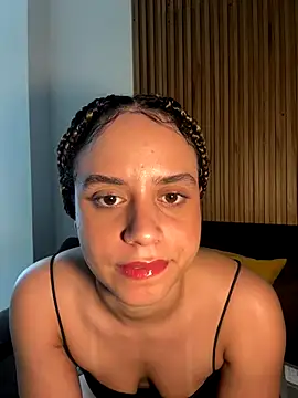 Stripchat cam girl KittyTwerk_2